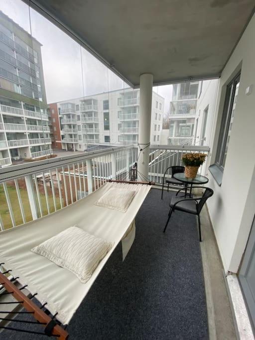 Modern Two Bedroom Apartment Near Helsinki Airport Vanda Exteriör bild