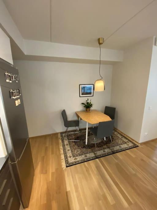 Modern Two Bedroom Apartment Near Helsinki Airport Vanda Exteriör bild